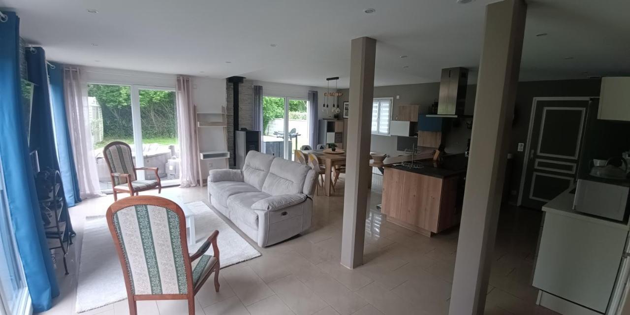 Grande Maison Entiere De 120M2 Epron Exterior photo
